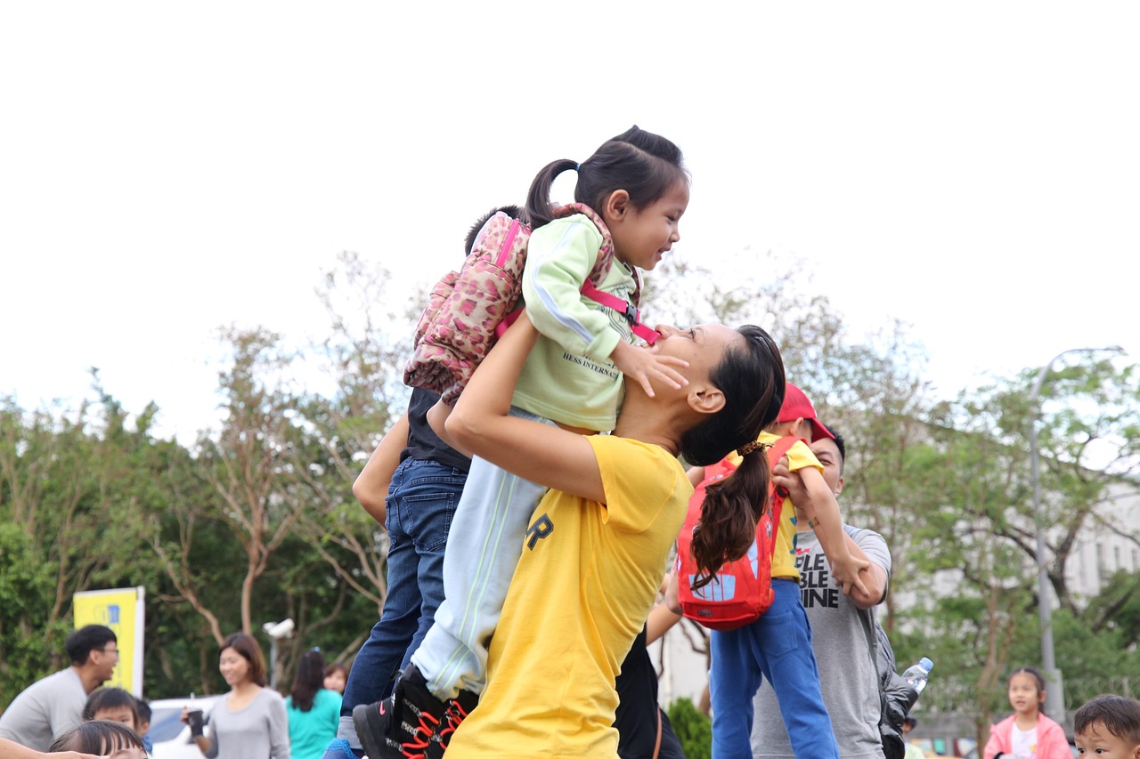 What Is the Difference Between Co-Parenting and Parallel Parenting?